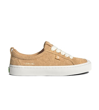 Womens leisure shoes Cariuma OCA Low Latte Hairy Suede Sneaker