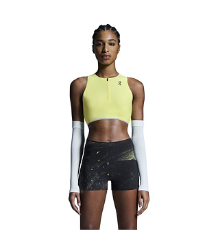 Womens Sports Bra On Race Crop
