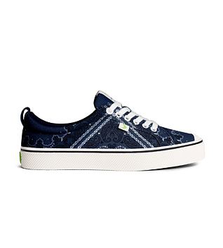 Womens leisure shoes Cariuma OCA Low Navy Bandana Canvas Sneaker