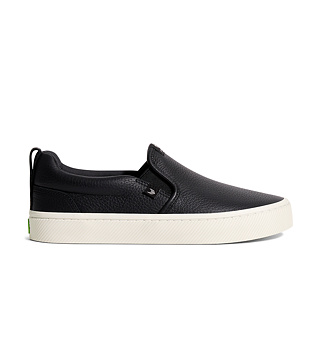 Womens leisure shoes Cariuma SLIP-ON Black Premium Leather Sneaker