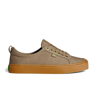 Mens leisure shoes Cariuma OCA Low Gum Burnt Sand Canvas Sneaker