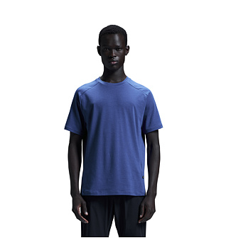 Mens running shirt On Focus-T