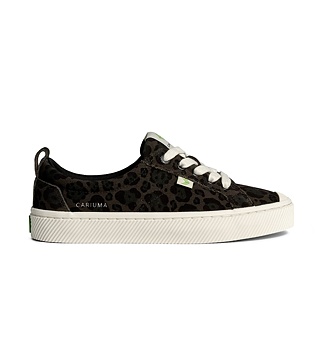 Womens leisure shoes Cariuma OCA Low Black Jaguar Print Suede Sneaker