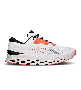 Womens Road Running Shoes On Cloudstratus 3