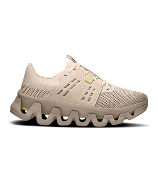 Womens Road Running Shoes On Cloudswift Amp