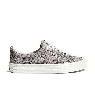 Mens leisure shoes Cariuma OCA Low Snake Skin Print Leather Sneaker