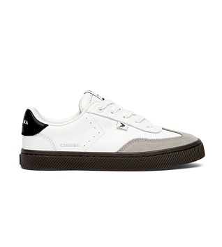 Mens leisure shoes Cariuma TOCA White Diamond Leather Cloud Grey Suede Sneaker