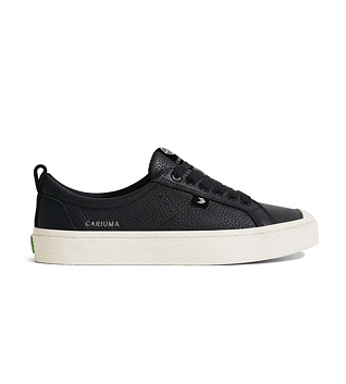 Mens leisure shoes Cariuma OCA Low Black Premium Leather Sneaker