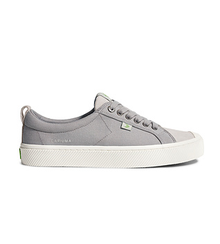 Womens leisure shoes Cariuma OCA Low Light Grey Canvas Vintage White Suede Sneaker