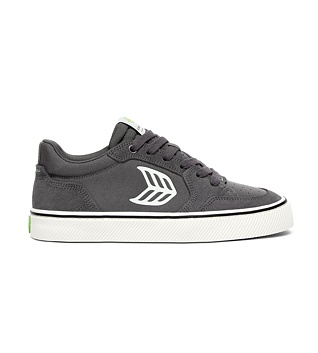 Mens leisure shoes Cariuma VALLELY PRO Magnet Grey Suede and Cordura Ivory Logo Sneaker