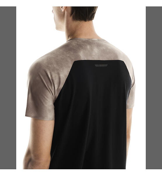 Mens running shirt On Performance-T AOP