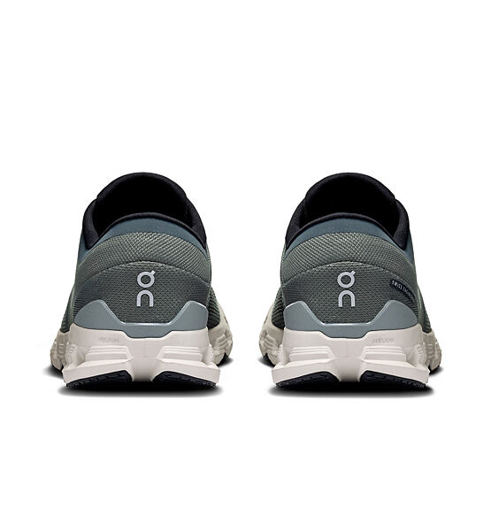 Mens Training Shoes On Cloud X 4