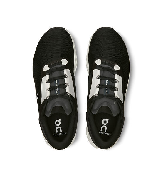Mens Road Running Shoes On Cloudstratus 3