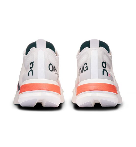 Womens Road Running Shoes On Cloudboom Strike