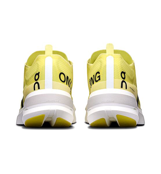Mens Road Running Shoes On Cloudboom Strike