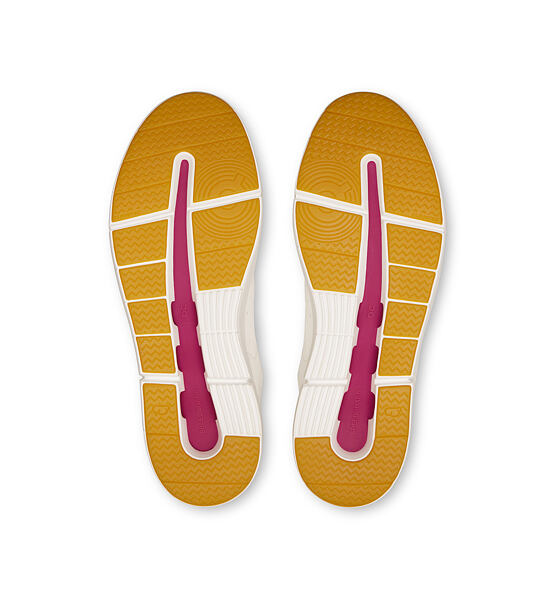 Womens leisure shoes On THE ROGER Centre Court