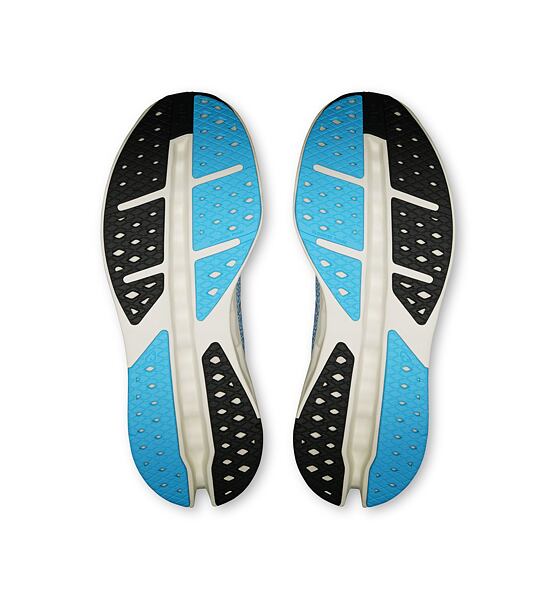 Mens Road Running Shoes On Cloudsurfer Max