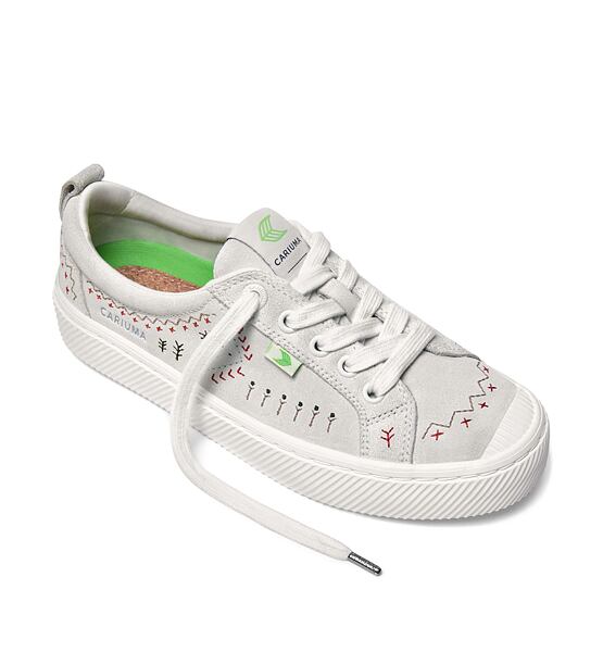 Womens leisure shoes Cariuma OCA Low Smoke White Suede Embroidered Sneaker