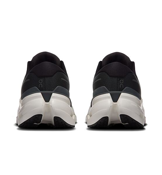 Mens Road Running Shoes On Cloudrunner 3