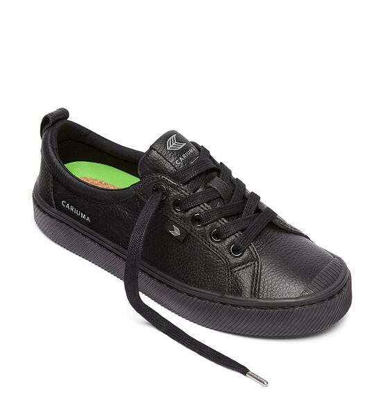 Mens leisure shoes Cariuma OCA Pebbled Leather Black