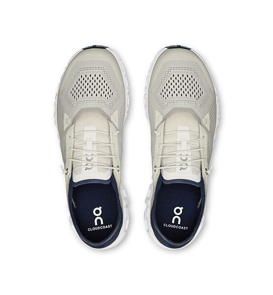 Mens leisure shoes On Cloud 6 Coast