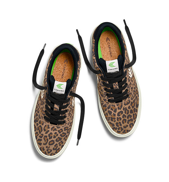 Pánské volnočasové boty Cariuma NAIOCA Leopard Print Suede Ivory Logo Sneaker