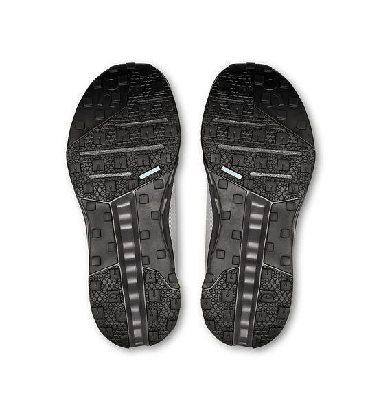 Womens Outdoor Shoes On Cloudhorizon