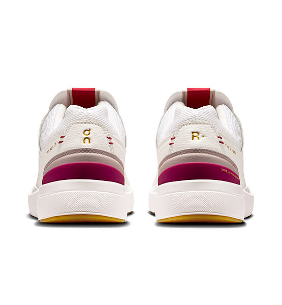 Womens leisure shoes On THE ROGER Centre Court