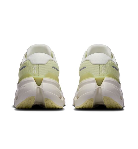 Mens Road Running Shoes On Cloudrunner 3