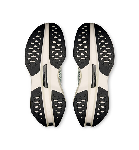 Mens Road Running Shoes On Cloudboom Max