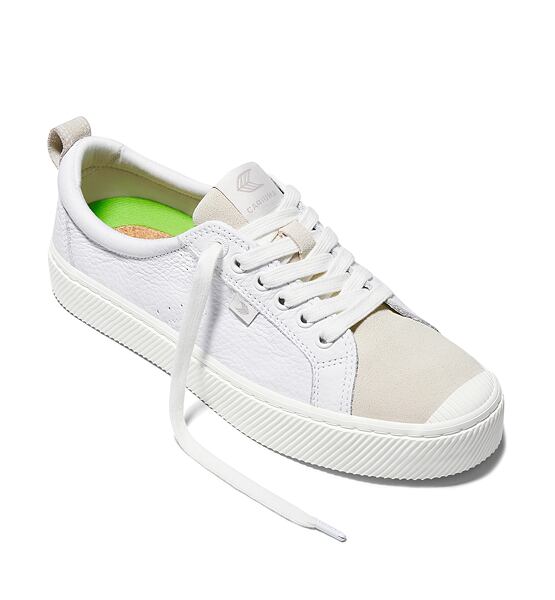 Mens leisure shoes Cariuma OCA Low White Premium Leather Vintage White Suede Sneaker