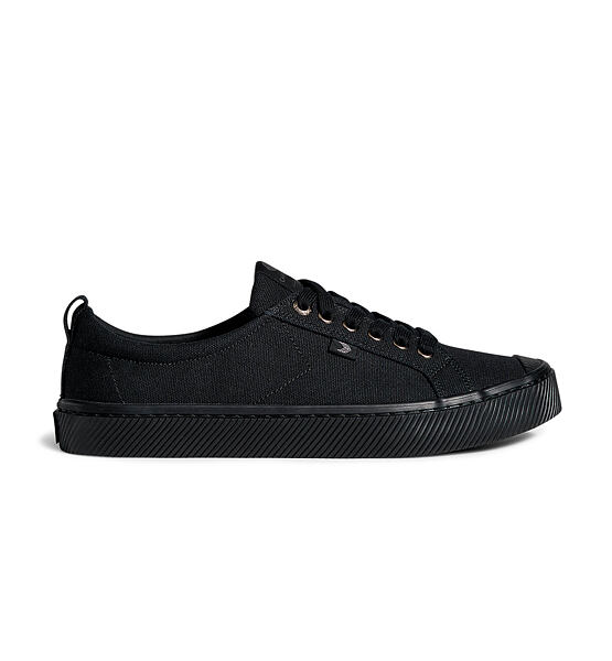 Womens leisure shoes Cariuma OCA Canvas All Black