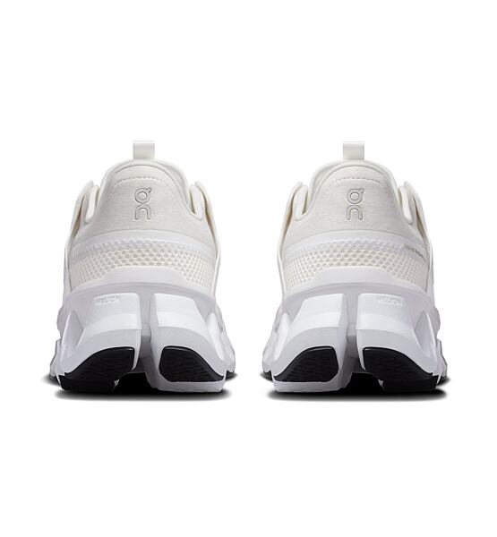 Womens Road Running Shoes On Cloudswift Amp