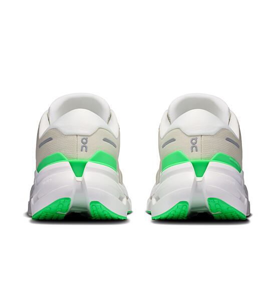 Mens Road Running Shoes On Cloudrunner 3