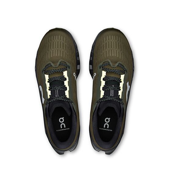 Mens Road Running Shoes On Cloudmonster 3