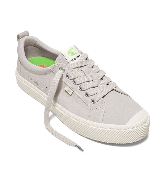 Mens leisure shoes Cariuma OCA Low Vintage White Suede Sneaker