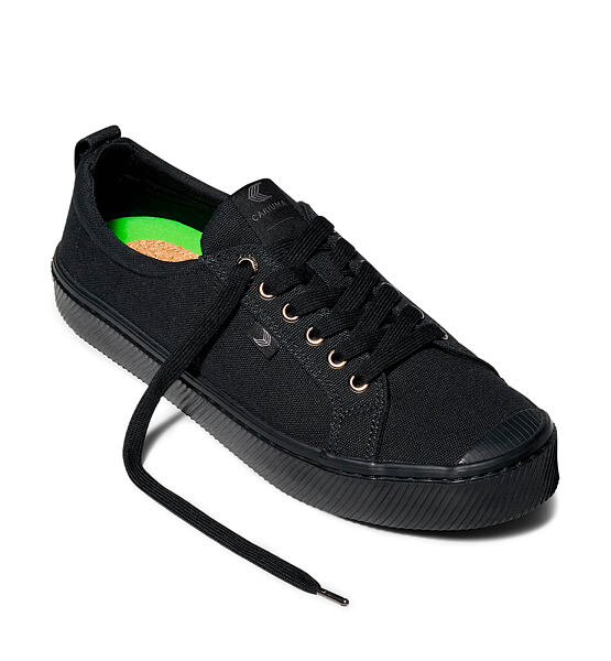 Womens leisure shoes Cariuma OCA Canvas All Black