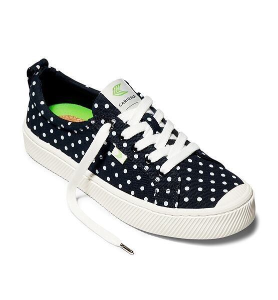 Mens leisure shoes Cariuma OCA Low Black Canvas White Polka Dots Sneaker