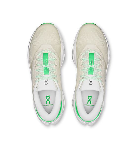 Mens Road Running Shoes On Cloudrunner 3
