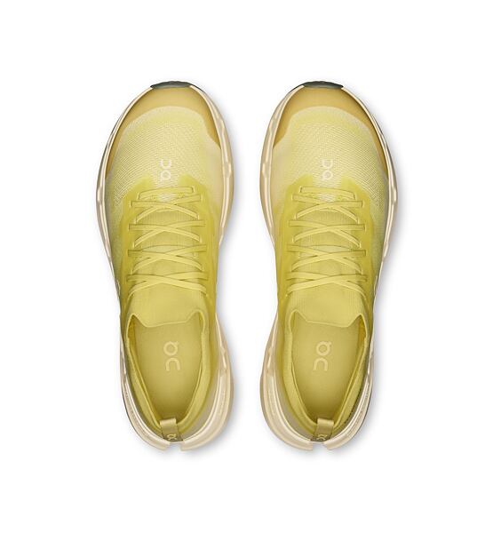 Mens Running Trail Shoes On Cloudsoma