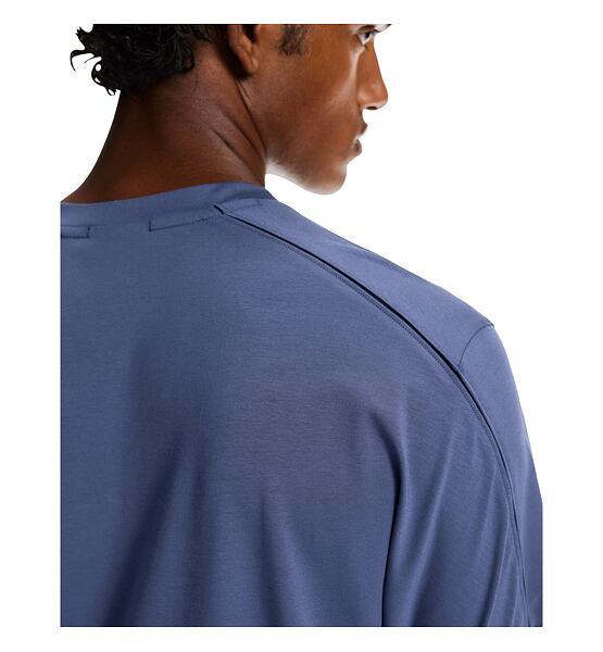 Mens running shirt On Focus-T