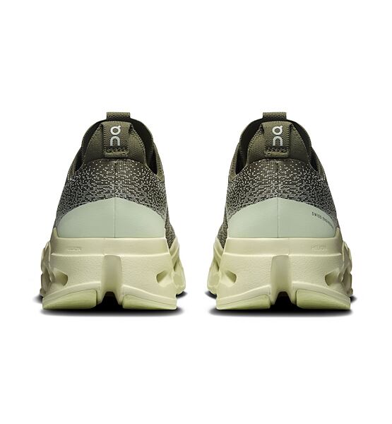 Mens Road Running Shoes On Cloudsurfer Max