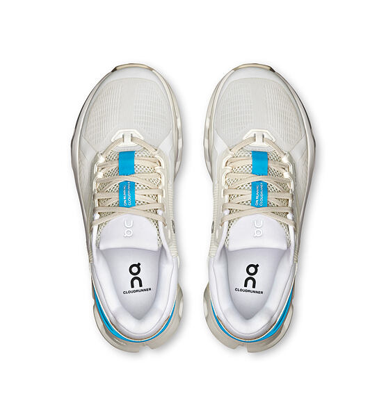 Womens Road Running Shoes On Cloudrunner 2