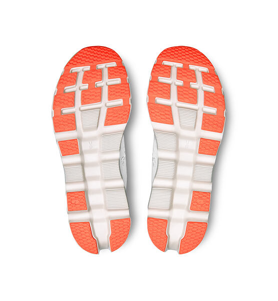 Womens Road Running Shoes On Cloudstratus 3