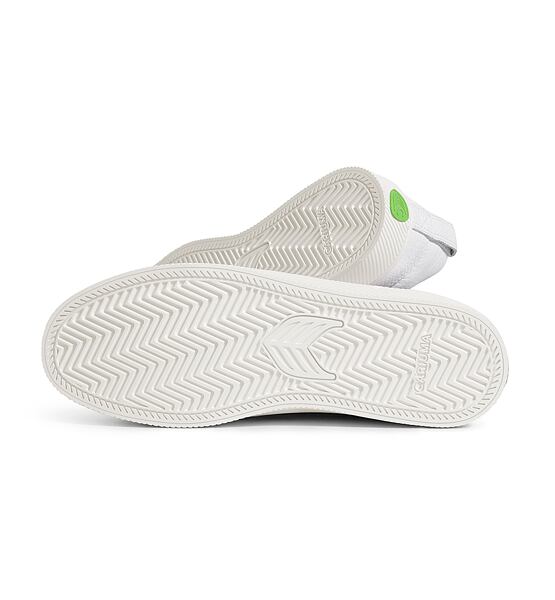 Dámské volnočasové boty Cariuma SLIP-ON White Premium Leather Sneaker
