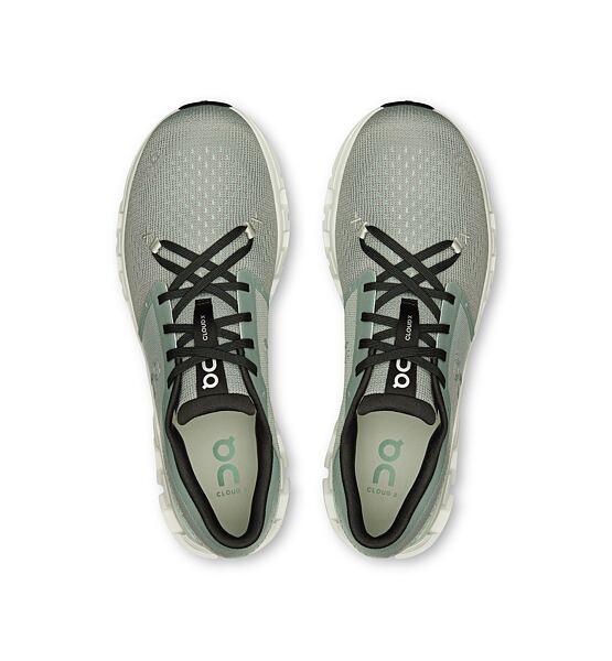 Mens Training Shoes On Cloud X 4