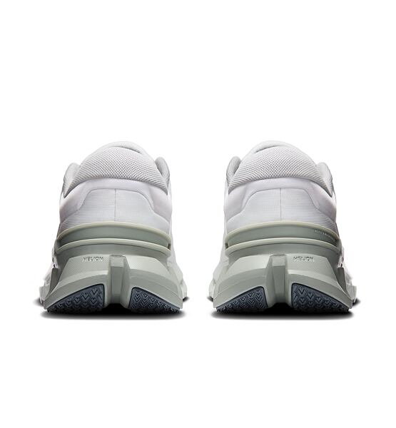 Mens Road Running Shoes On Cloudflyer 5