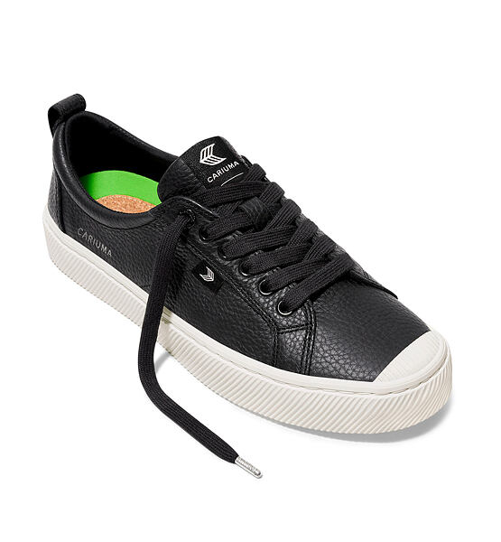 Mens leisure shoes Cariuma OCA Low Black Premium Leather Sneaker