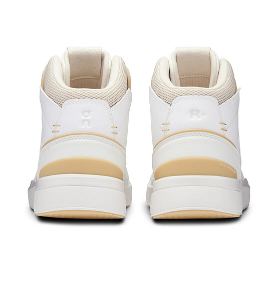 Womens leisure shoes On THE ROGER Clubhouse Mid