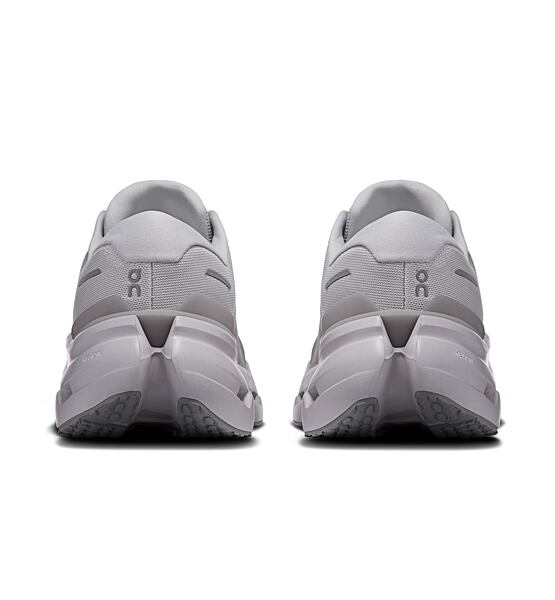 Mens Road Running Shoes On Cloudrunner 3
